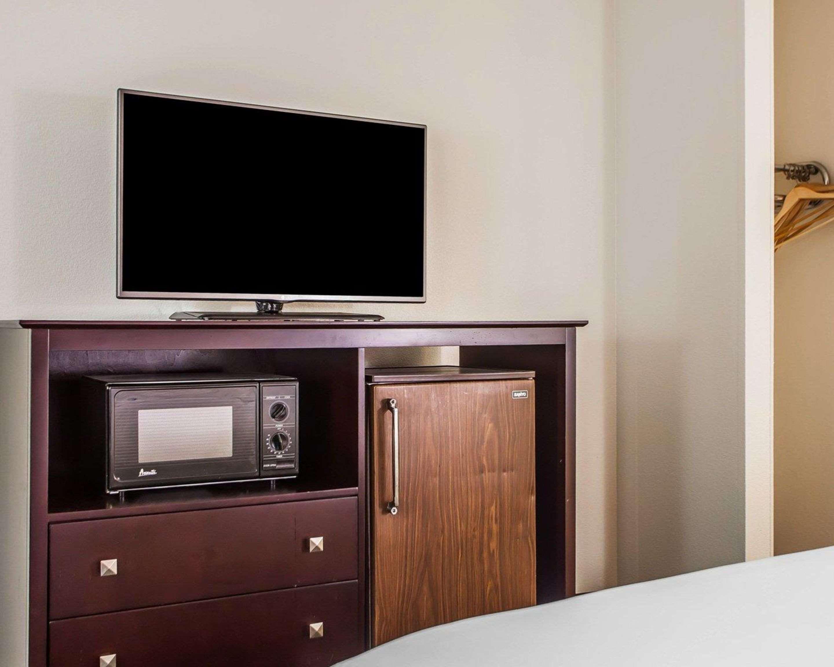 Hotel Comfort & Wyomissing-reading 2*