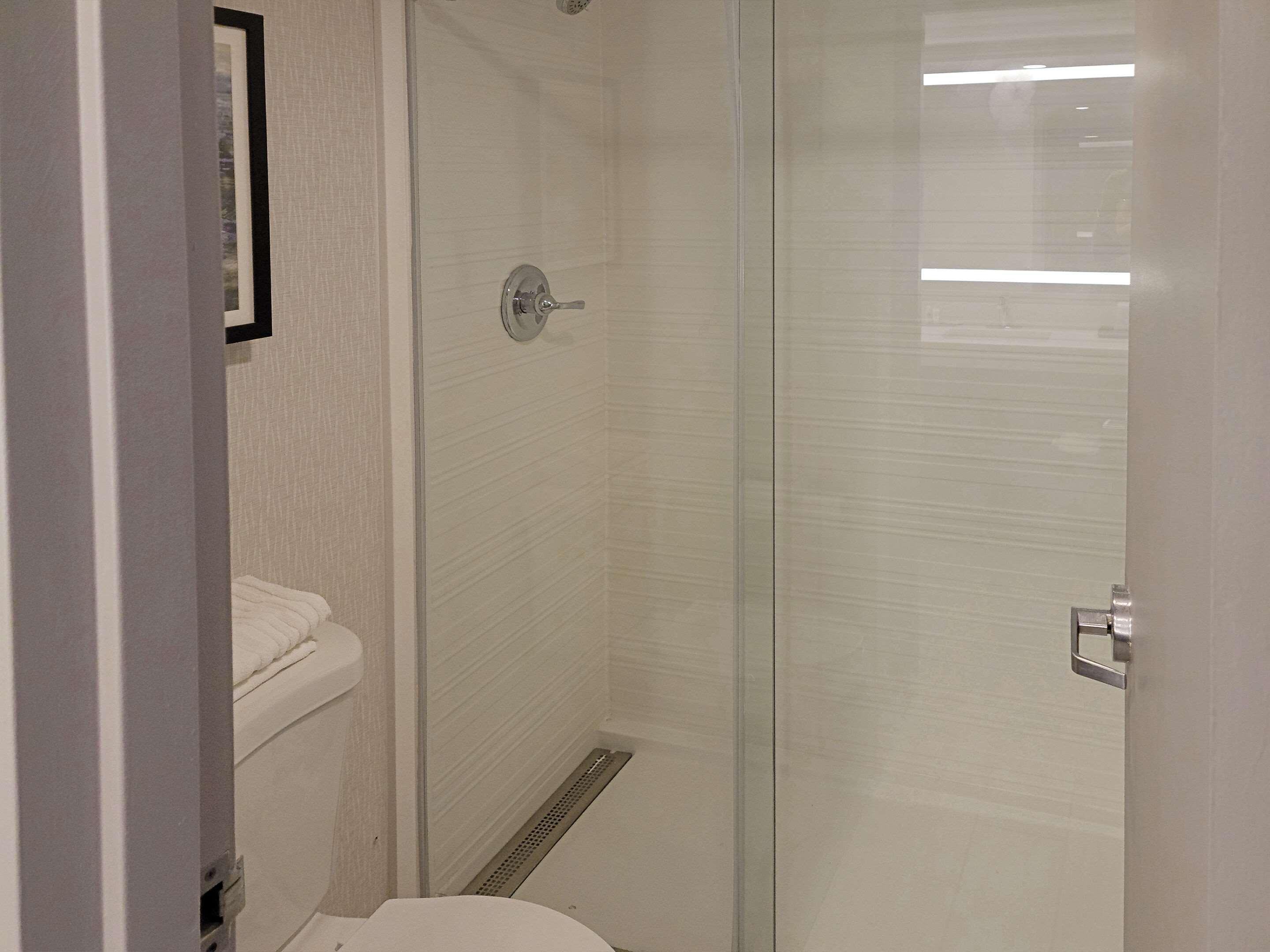 Comfort & Wyomissing-reading 2*