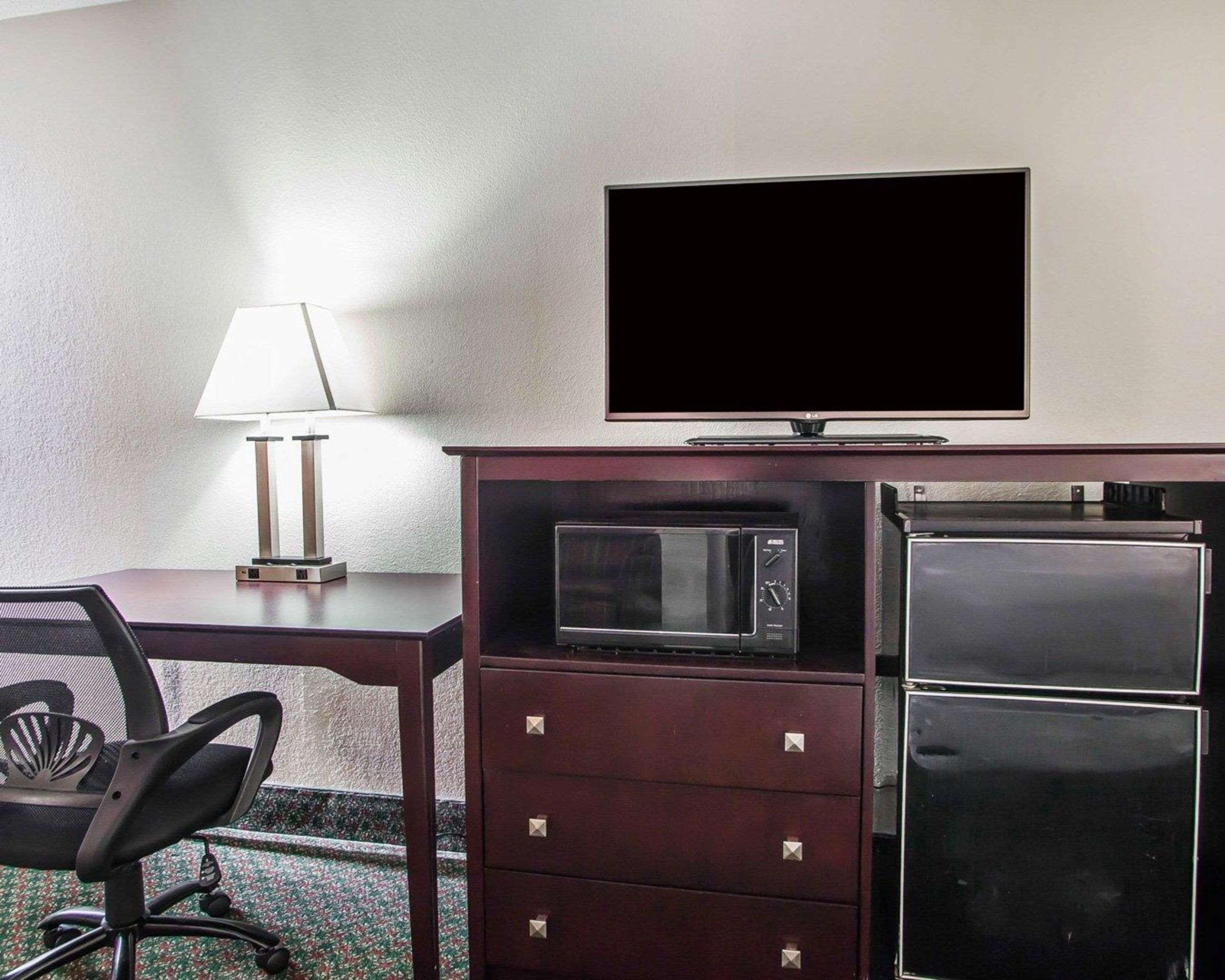 Comfort & Wyomissing-reading Hotel Wyomissing
