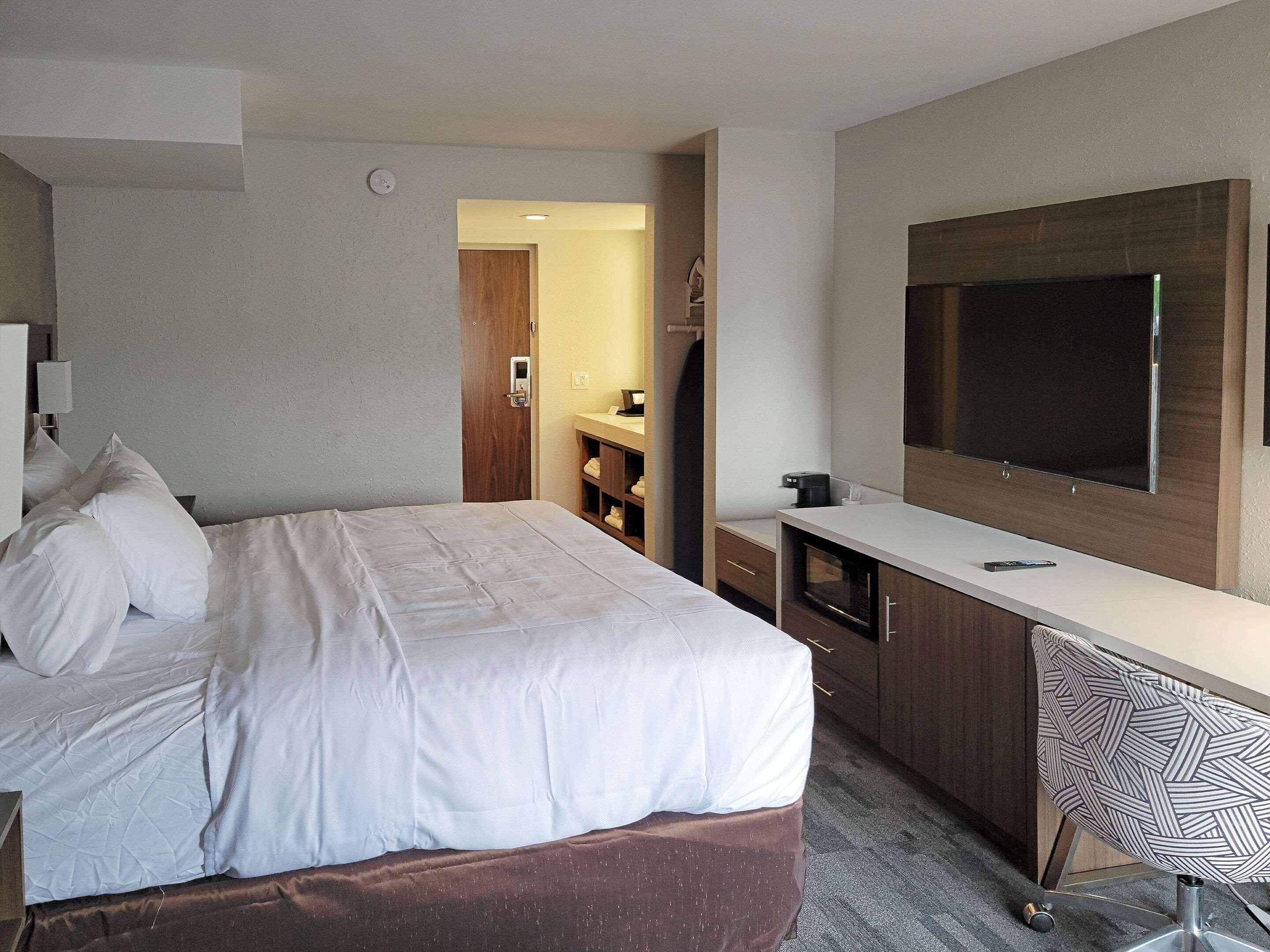 Hotel Comfort & Wyomissing-reading