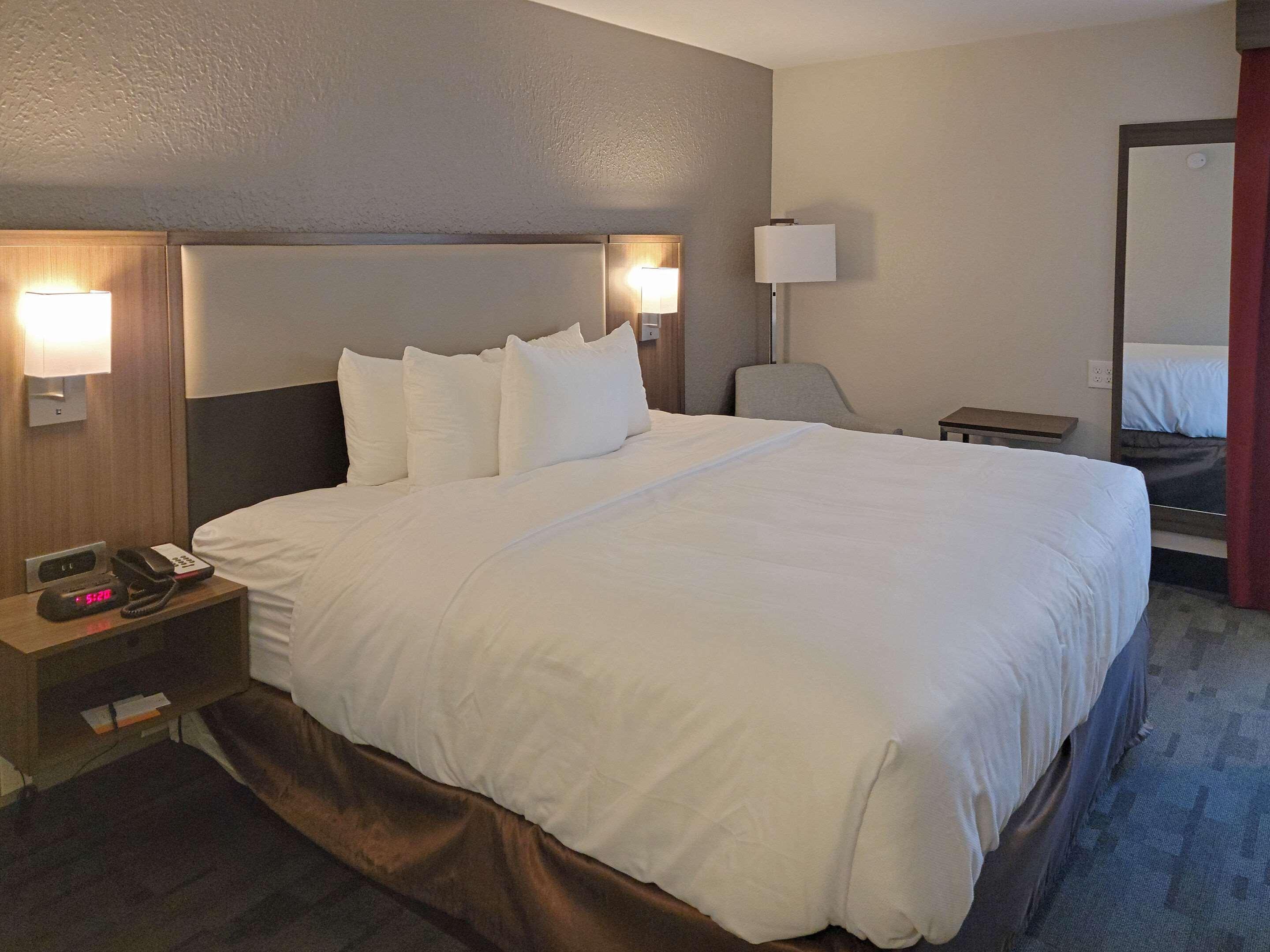 Comfort & Wyomissing-reading Hotel