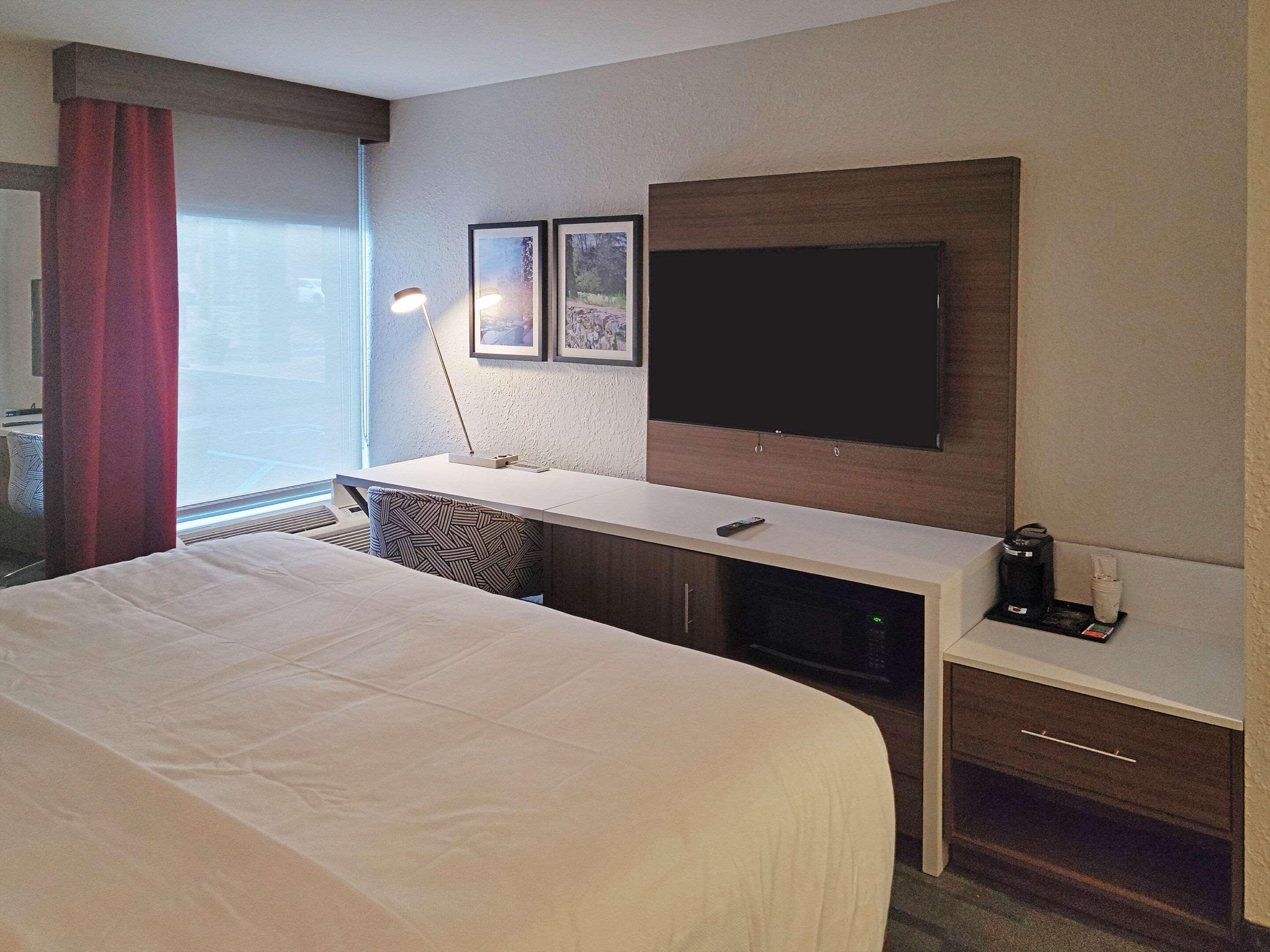 Comfort & Wyomissing-reading 2* Wyomissing