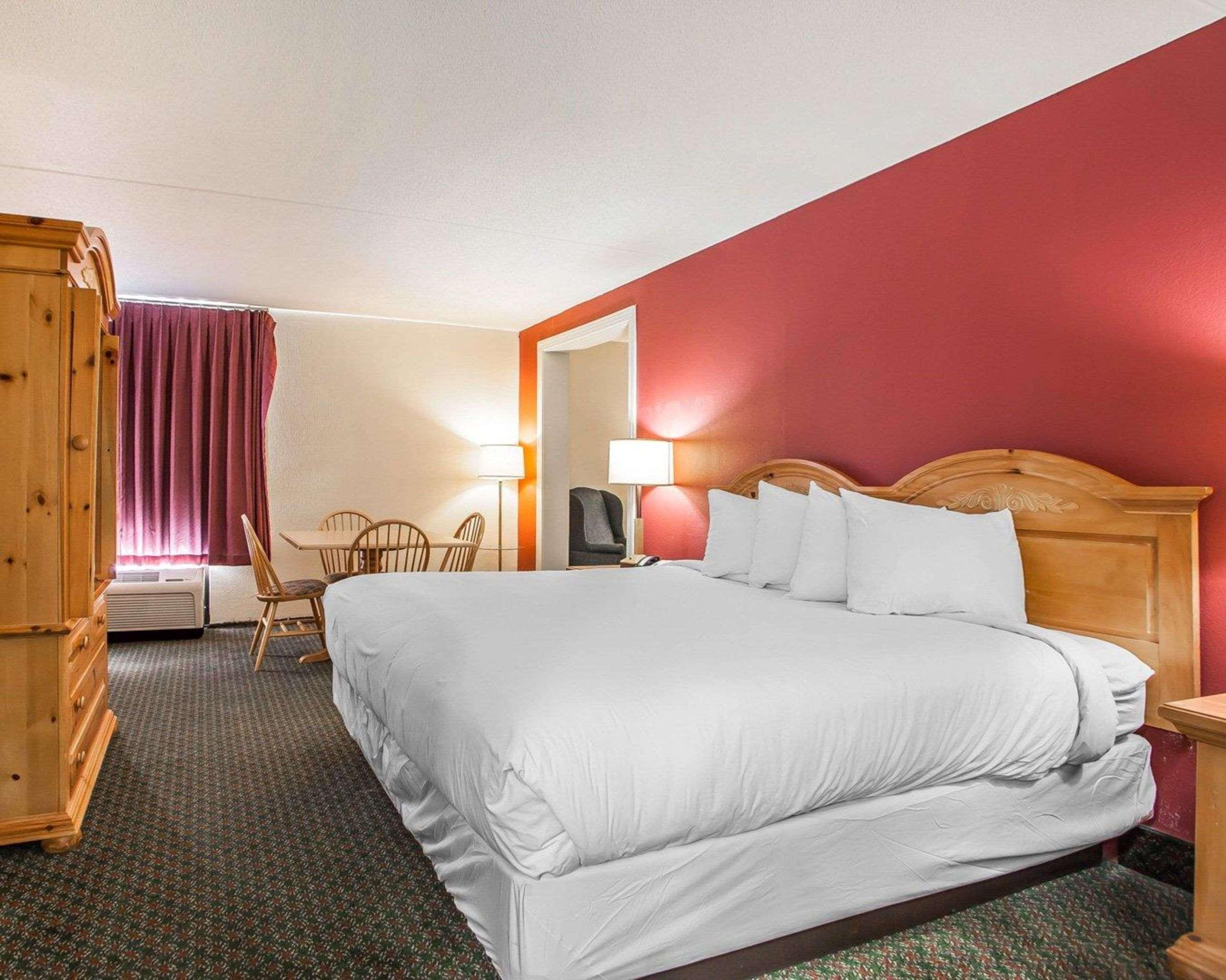 Hotel Comfort & Wyomissing-reading 2*
