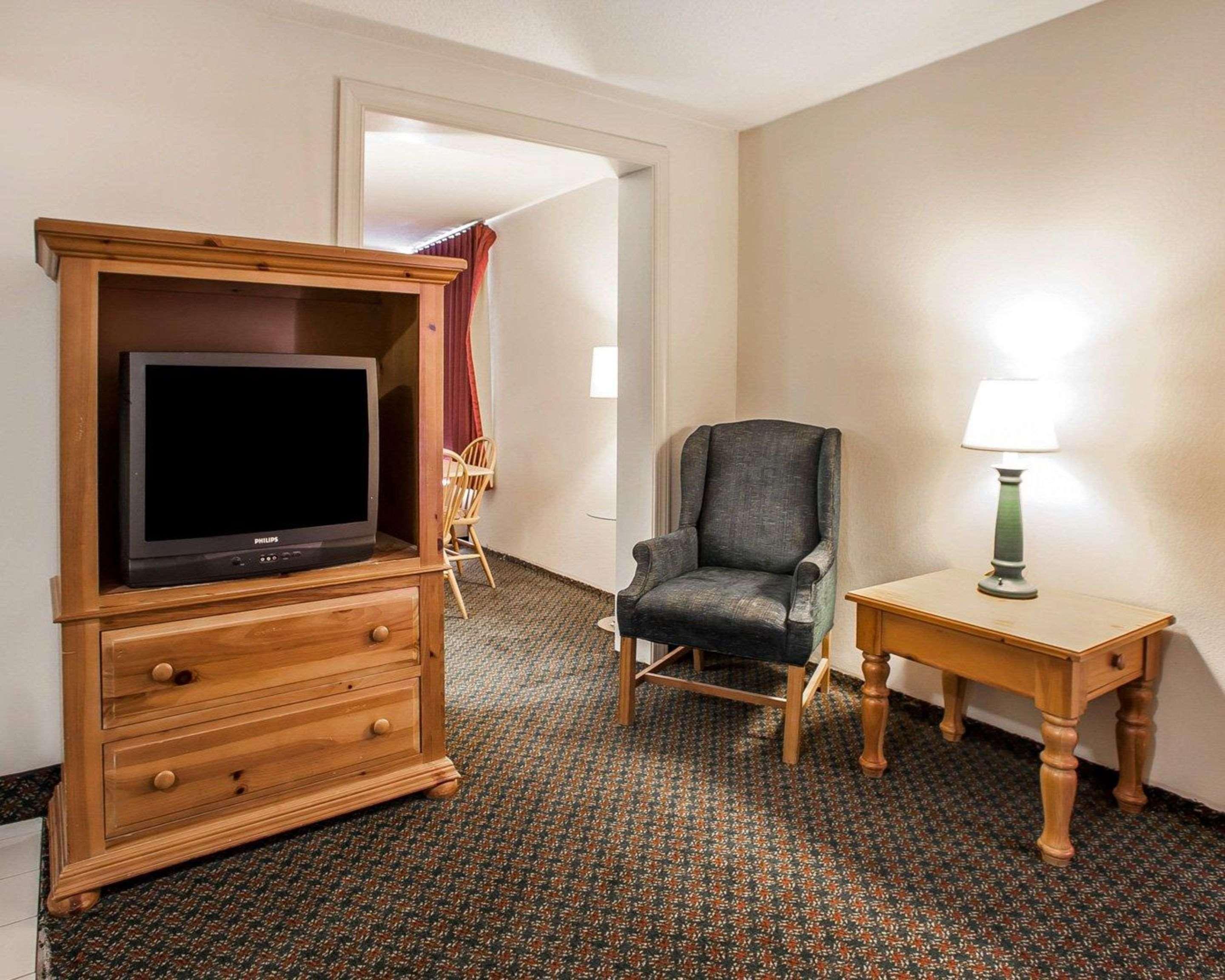 Comfort & Wyomissing-reading Hotel Wyomissing